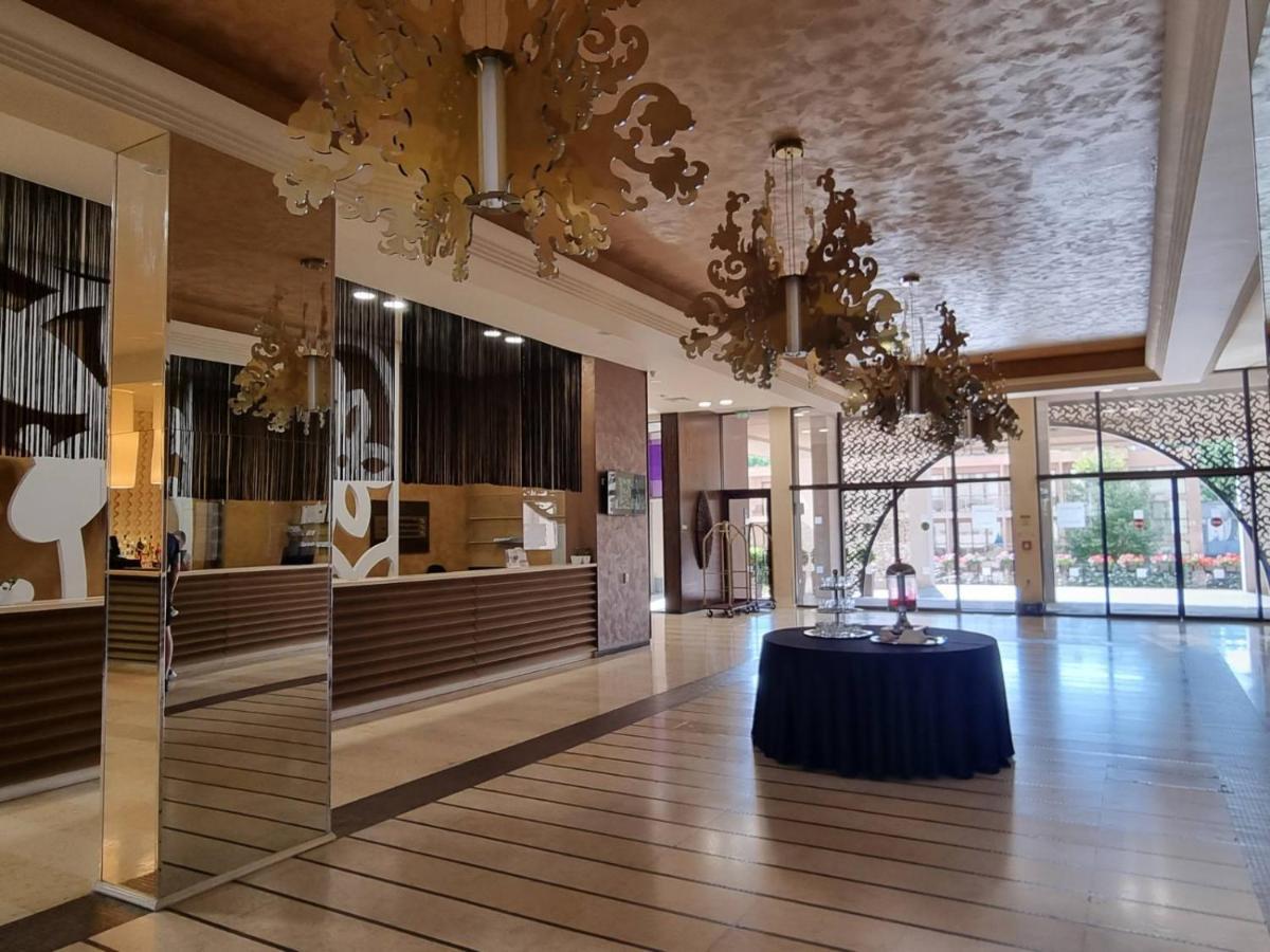 Royal Beach Apartment Sea View 2 Sunny Beach Ngoại thất bức ảnh